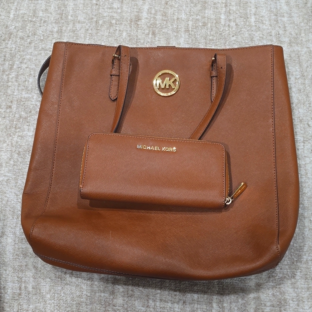Michael Kors purse and wallet